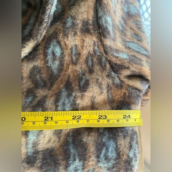 UGG Women's Hattie Long Oversized Coat Animal Print Novelty Size Médium - Picture 16 of 17